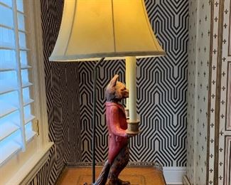 Side Profile of this Fine Red Coated Fox