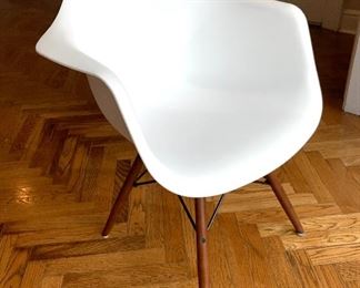 $50/Chair 10 Mid Century Style White Dowel Leg Armchairs each with plastic seat features a rounded construction for added comfort and stability 22"x20.5"x31" 