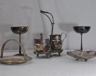 Assorted Silver plated items
