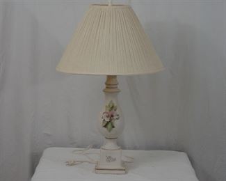 Vintage floral lamp
