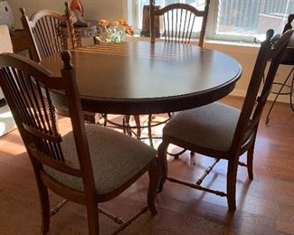 Dining table (no chairs)