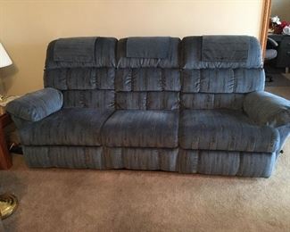 Laz-Z-boy sofa with double recliners. Nice condition!