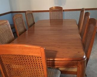 Keller Manufacturing Dining Room Suite with 2 leafs and 8 Chairs.  Gorgeous!
