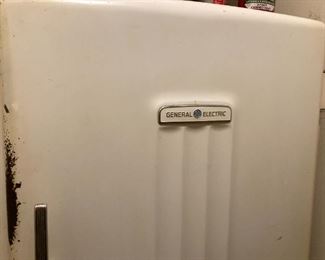 Vintage GE Fridge with Freezer