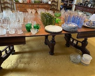 Impressive dining table-shown here with 2 leaves. There are 3 leaves