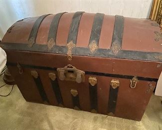 dome top trunk