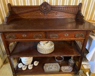 3 tiered server with drawers