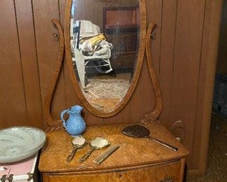 Birds' eye maple dressing table