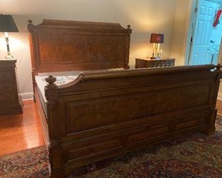 King bed-no mattress
