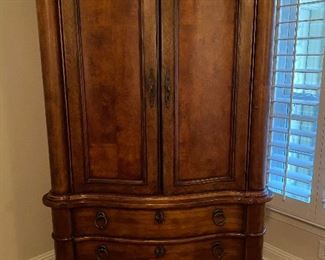 Large armoire-top comes off for easier moving