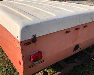 #43) $500 - Citation 66 vintage pop-up camper trailer