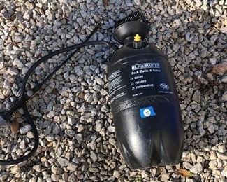 #45) $10 - Flomaster 2 1/2 gallon plastic sprayer tank