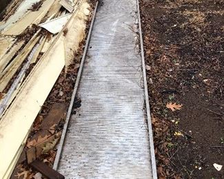 #53) $100 - 15 Foot Aluminum Moving Truck Ramp. 