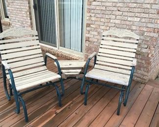 . . .  this is a nice duo patio piece