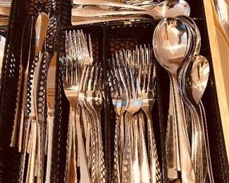 Stainless flatware 75