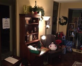 Secretary, ladies chair