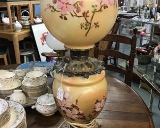 Gorgeous hand painted 2 globe lamp.