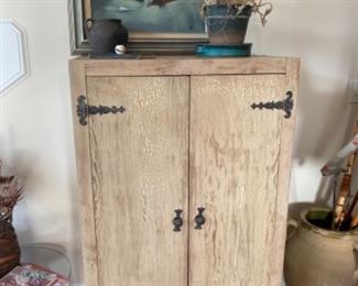 Distressed caninet