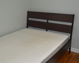 sleigh bed platform