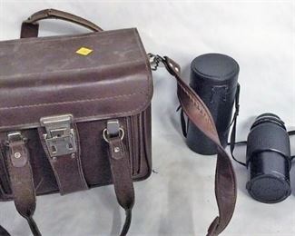https://connect.invaluable.com/randr/auction-lot/vivitar-super-orion-camera-lenses-camera-case_4384857B57