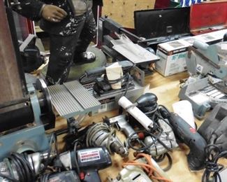 Drills sanders craftman delta chop saws radial saws sawzall reciprocating saw