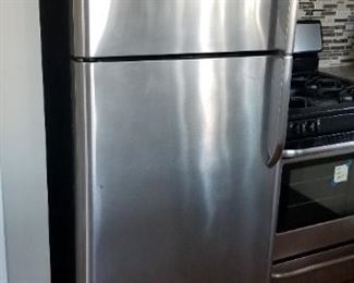 Electrolux stainless steel fridge mfg. 9/12