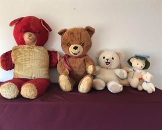 4 Teddy Bears
