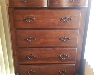 Six drawer chest