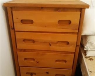 4 drawer chest