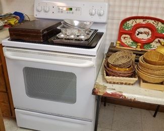 Electric Stove by GE, Flat cooktop, does not self clean. Asking $300 obo PRESELLING IF POSSIBLE