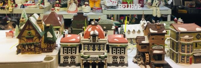 Dept. 56 Christmas Victoria Station / Village