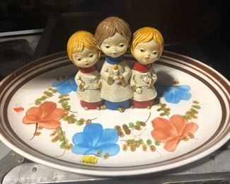 VINTAGE HOLIDAY DECOR AND PLATTERS.