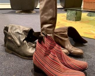 Assorted women's shoes & boots (size 8 & 9)!  Make an appointment to shop.  Link to sign-up is in the details and descriptions section.