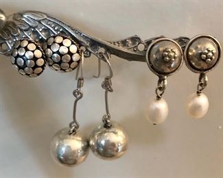 detail...included in lot 122 - sterling earrings and sterling with pearl drop