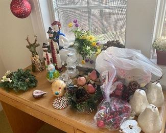 Assorted holiday decorations!  Make an appointment to shop in-person in the details & description section.