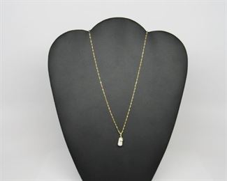 Stone: Pearl
Type: Necklace Chain
Metal: 14k Gold