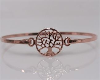 Type: Bangle
Metal: Sterling Silver
Located in: Chattanooga, TN **Sold As-Is Where Is**
Rose Gold Color Tree of Life