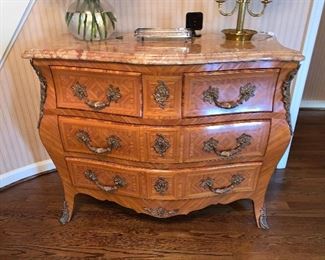 Marble top chest of drawers in excellent condition 3'8"x21"x2'11"h