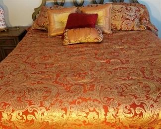 Thomasville bed frame Smithsonian Supreme Setra king size bed