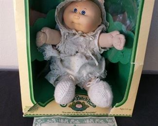 Vintage Cabbage Patch Kid Doll 1978 1982 Signed Xavier Roberts 85 with paperwork