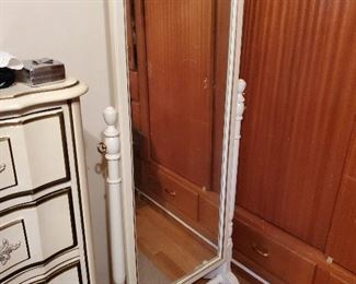 MATCHING FLOOR MIRROR