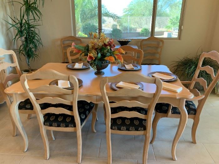 Ethan Allen French Provincial dining room table and chairs