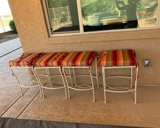 Outdoor bar stools