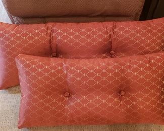 floor/bedroom/sofa pillows