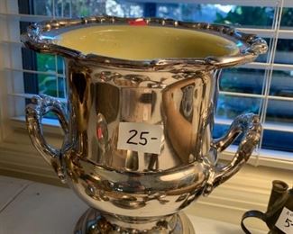 #150	Lonard Silverplate Champagne Ice Bucket 	 $25.00 
