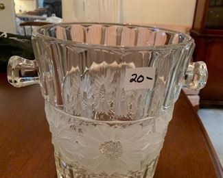 #176	Crystal Ice Bucket w/Daisies 9" Tall x 8"W	 $20.00 
