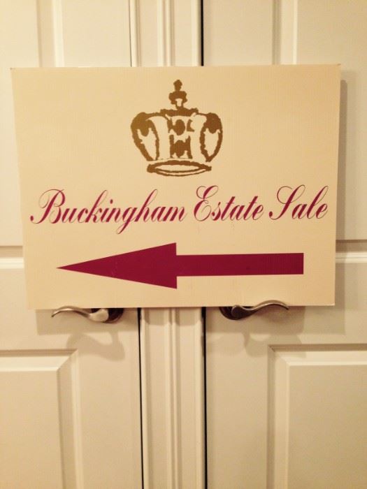 Buckingham Sign