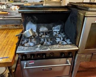 Tri-Star 6 Range Oven, Buyer Responsible For Removal