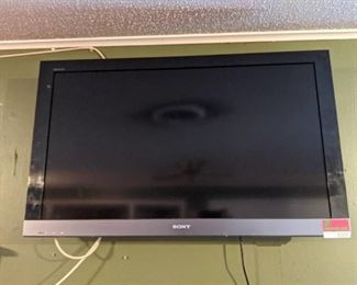 Sony Bravia TV And Mount, Buyer Responsible For Removal
