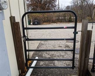 Gate, Buyer Responsible For Removal